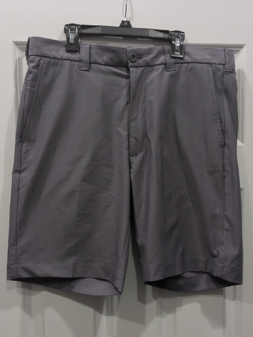 Roundtree And Yorke Men's Gray Performance Shorts